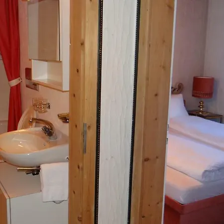 Maison d'hôtes Chasa-veglia Zernez